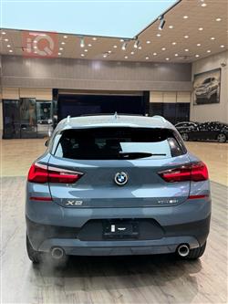 بی ئێم دەبڵیو X2